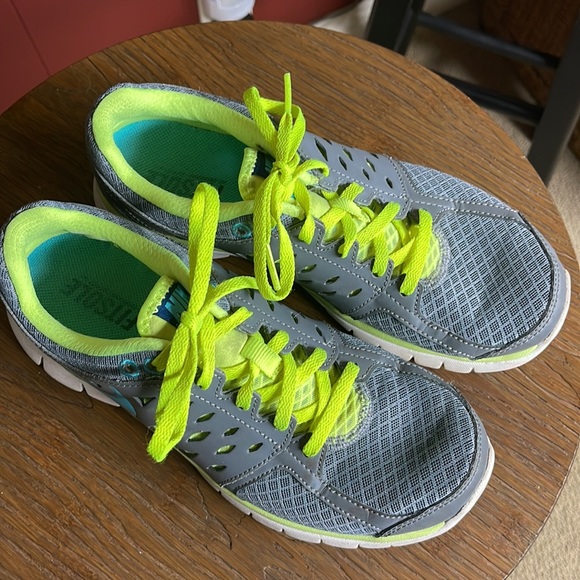 Nike flex 2013 run 2013 run. Size 7. Great condition! - Picture 2 of 8